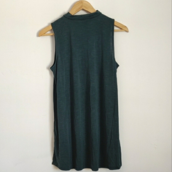 FINAL SALE 🆕🌿CRISS CROSS HALTER TOP🌿 - Picture 7 of 9